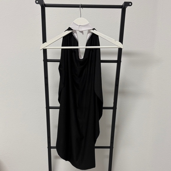 Halloween nun costume (dress and “veil”) black and white size s/m - Picture 6 of 7